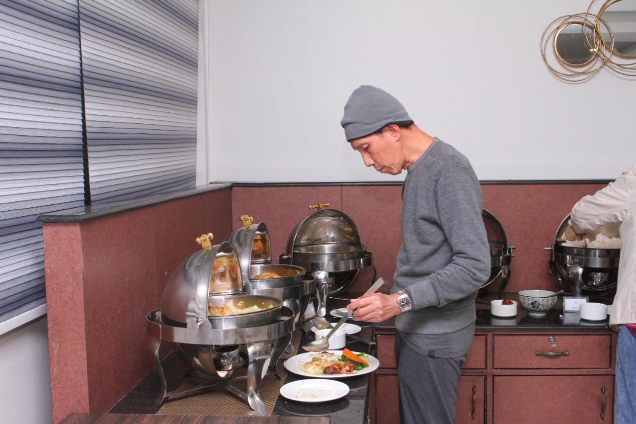 Vannasut Hotel And Spa Kathmandu Bagian luar foto