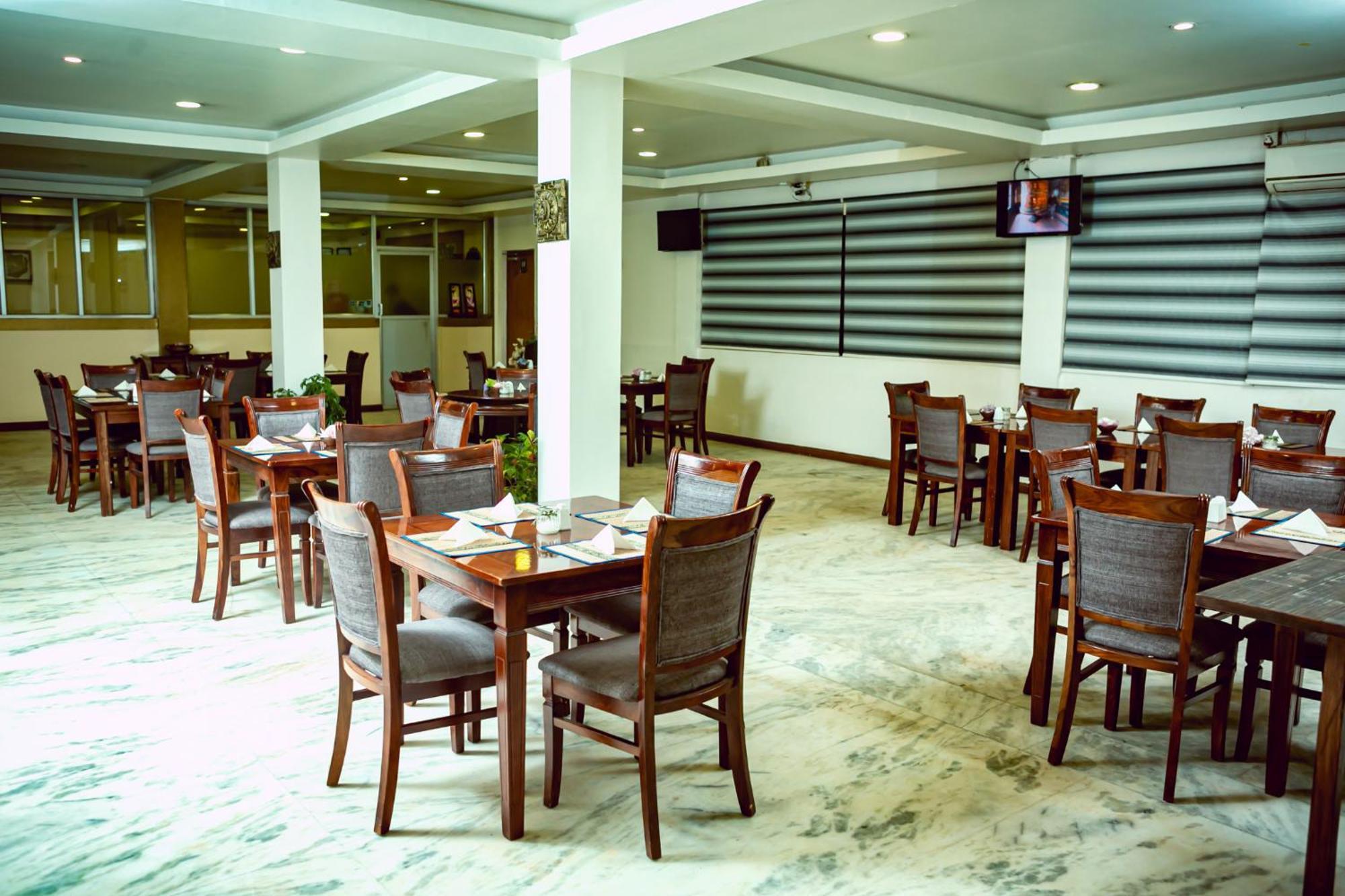 Vannasut Hotel And Spa Kathmandu Bagian luar foto