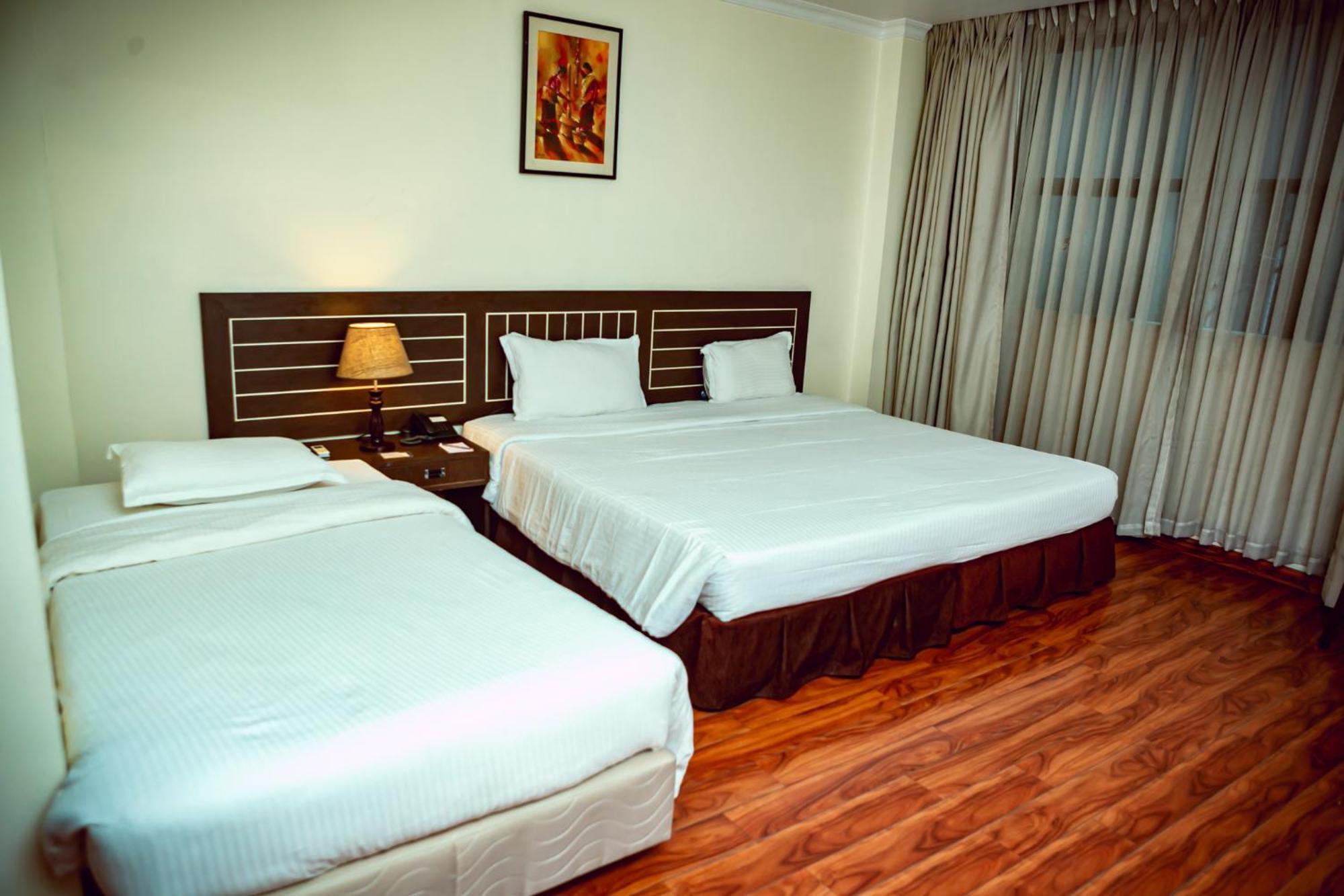 Vannasut Hotel And Spa Kathmandu Bagian luar foto